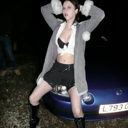 Emily X en 'Killergram' La dominatrix dogging (Miniatura 2)