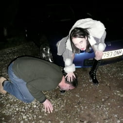 Emily X en 'Killergram' La dominatrix dogging (Miniatura 6)