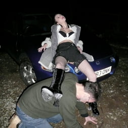 Emily X en 'Killergram' La dominatrix dogging (Miniatura 7)