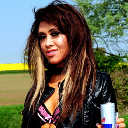 Hanna Shaw in 'Killergram' Ride The Bitch Hard (Thumbnail 1_v2)