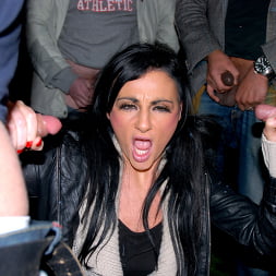 Lexy Ward in 'Killergram' A Dogging Bukkake (Thumbnail 13_v2)
