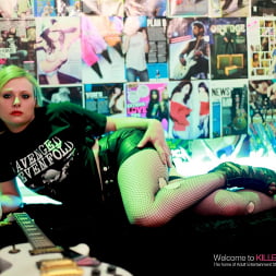 Sophie Keagan in 'Killergram' A Rock Chick Debut (Thumbnail 1)
