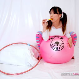 Tigerr Benson in 'Killergram' Asian Hopping Honey (Thumbnail 4)